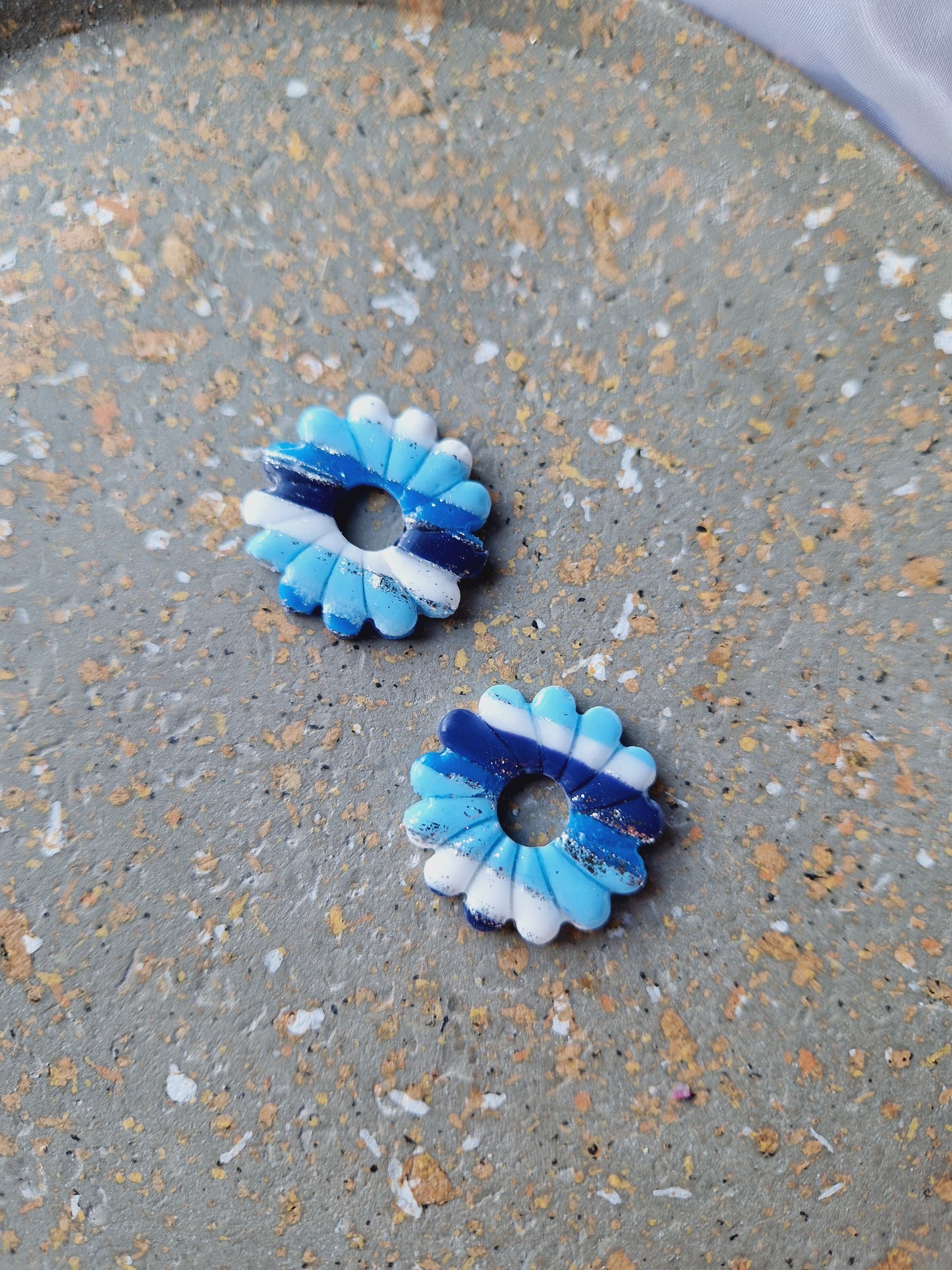Pampilles rayures marron/bleu 🤎💙 (sans créoles) finition brillante.