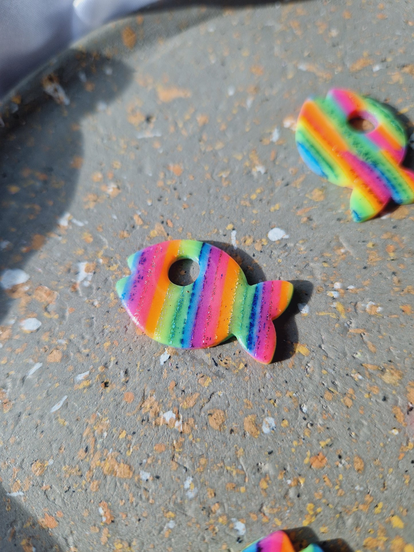 Pampilles Rainbow 🌈 (sans créoles) finition brillante.
