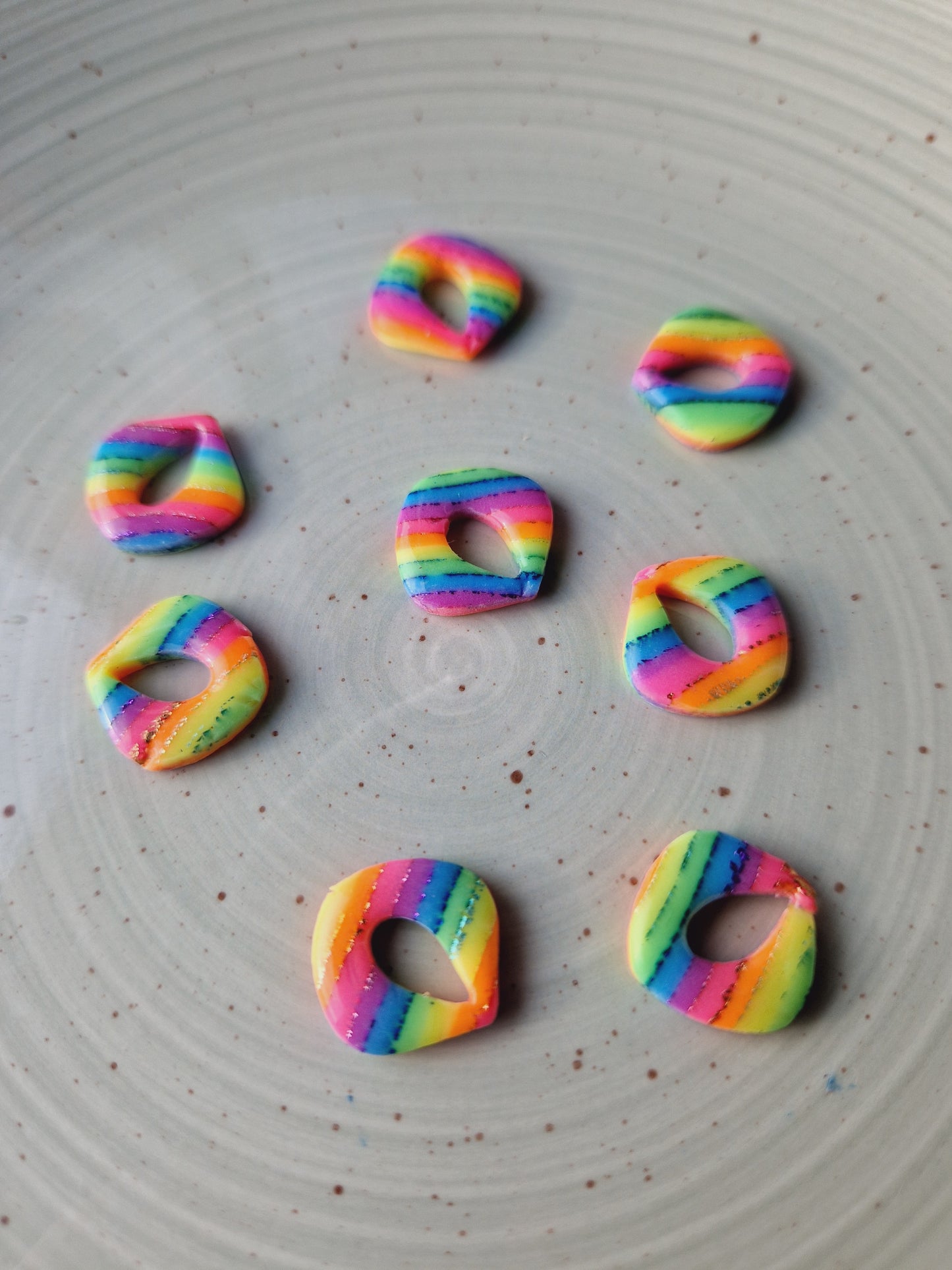 Minies pampilles Rainbow 🌈 (sans créoles.