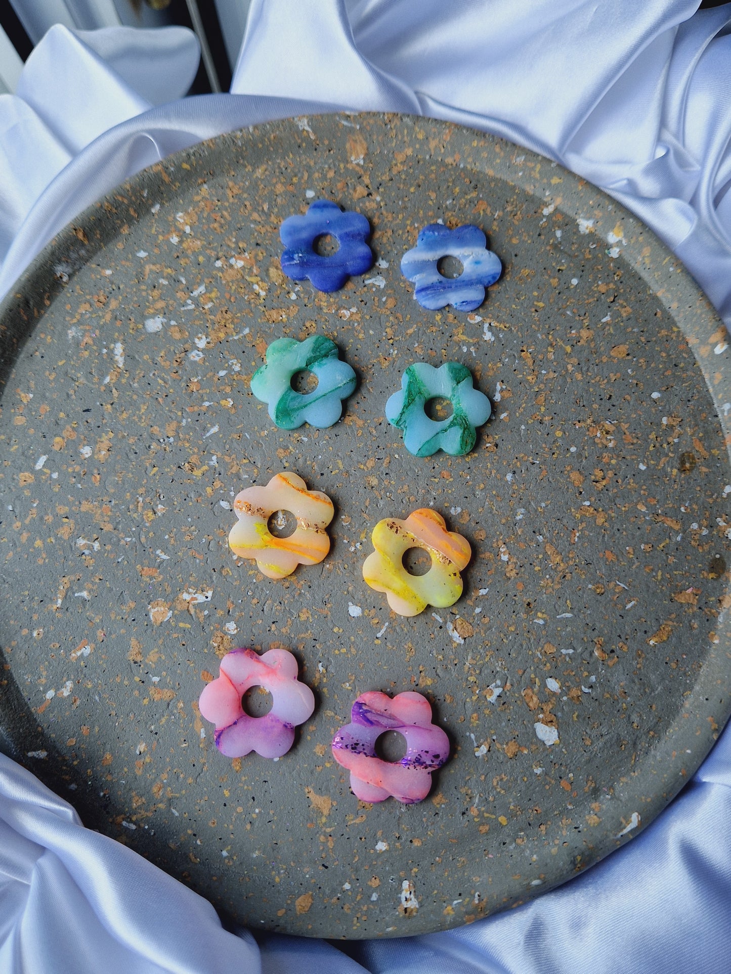 Pampilles "effet marbré" mates (sans créoles) 💙💚🧡🩷.
