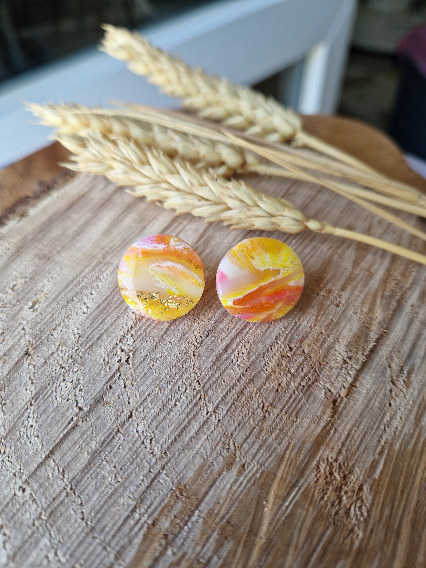 Puces rondes 2 cm.