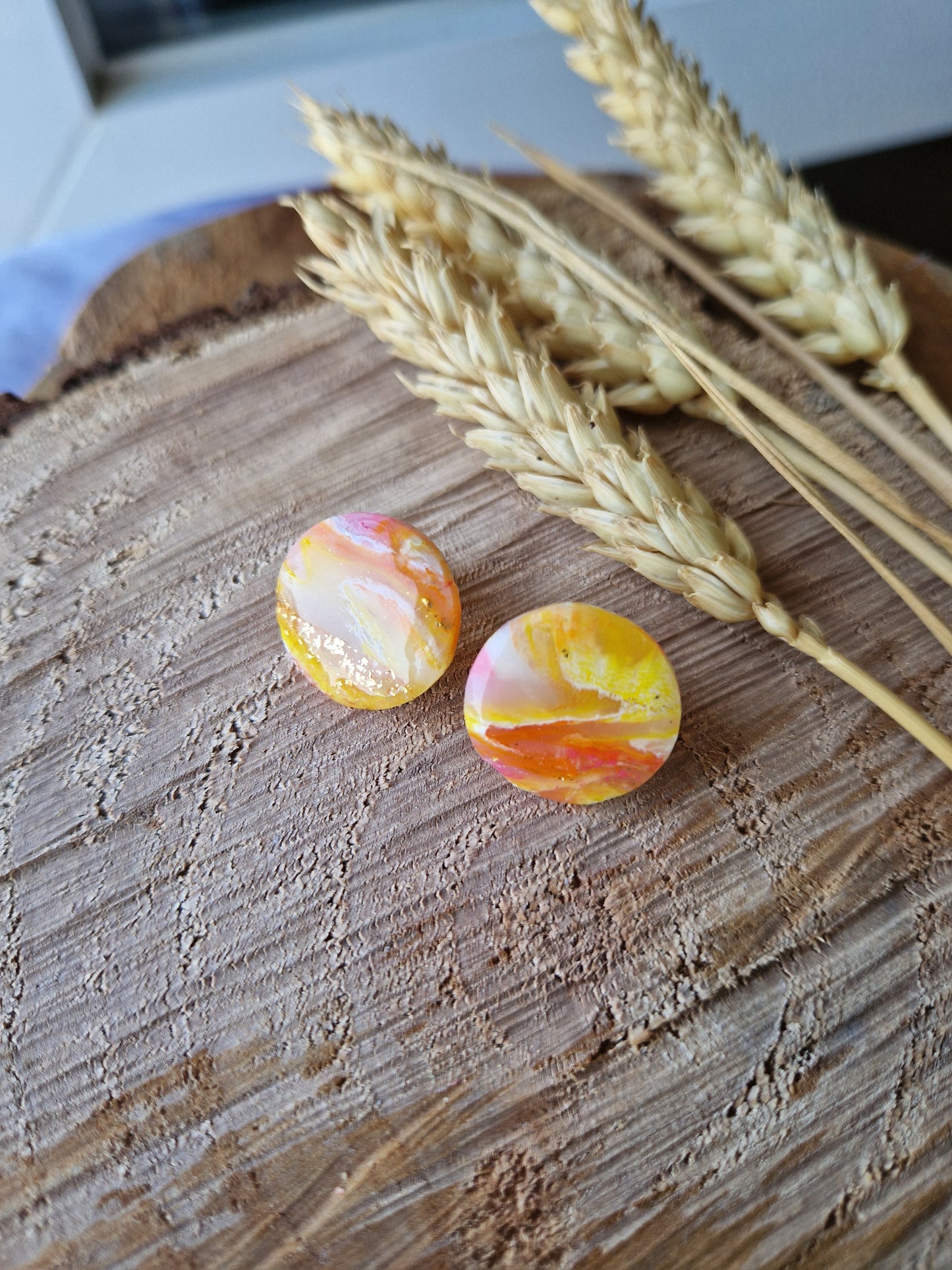 Puces rondes 2 cm.