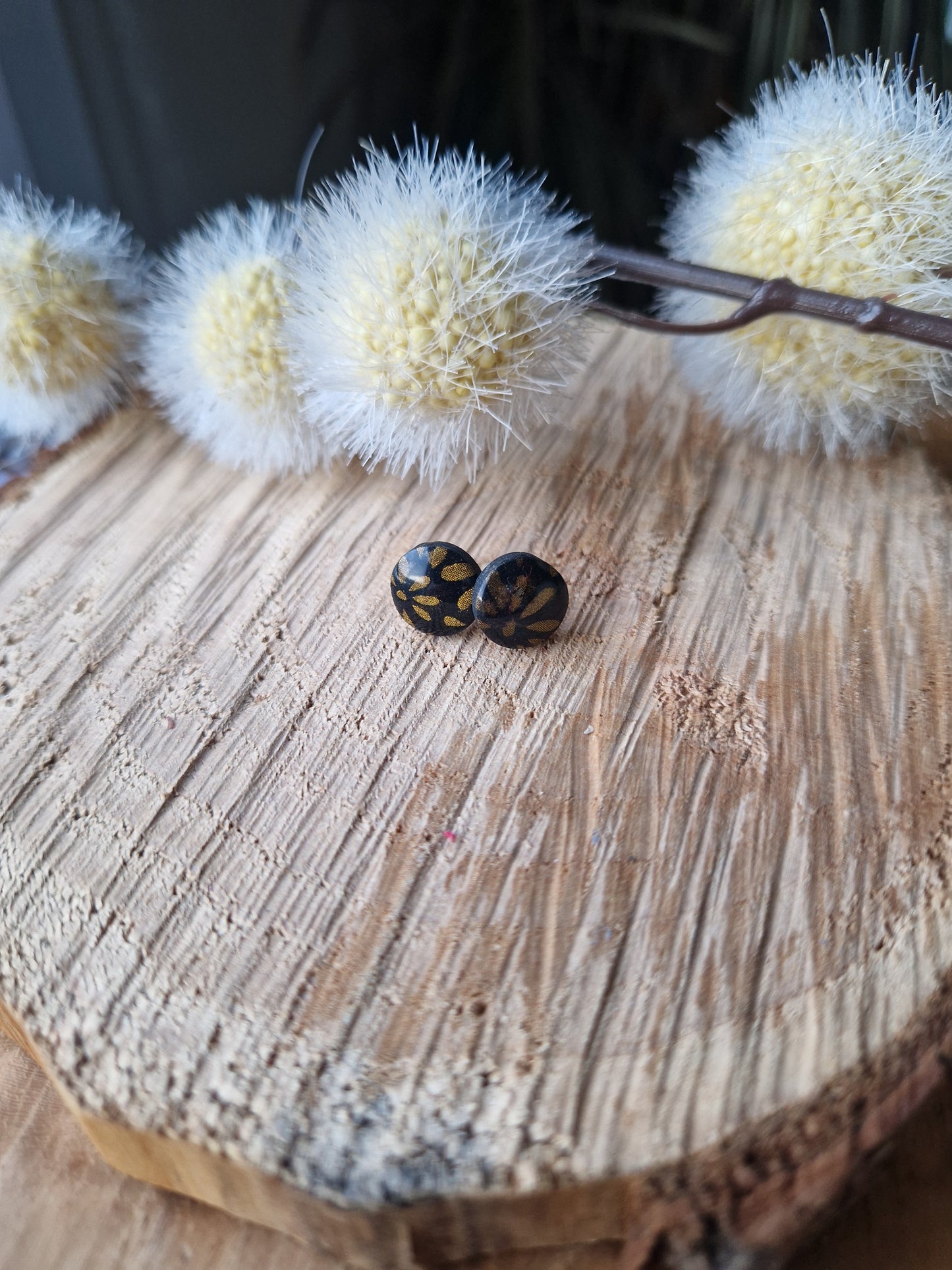 Puces rondes 1 cm.