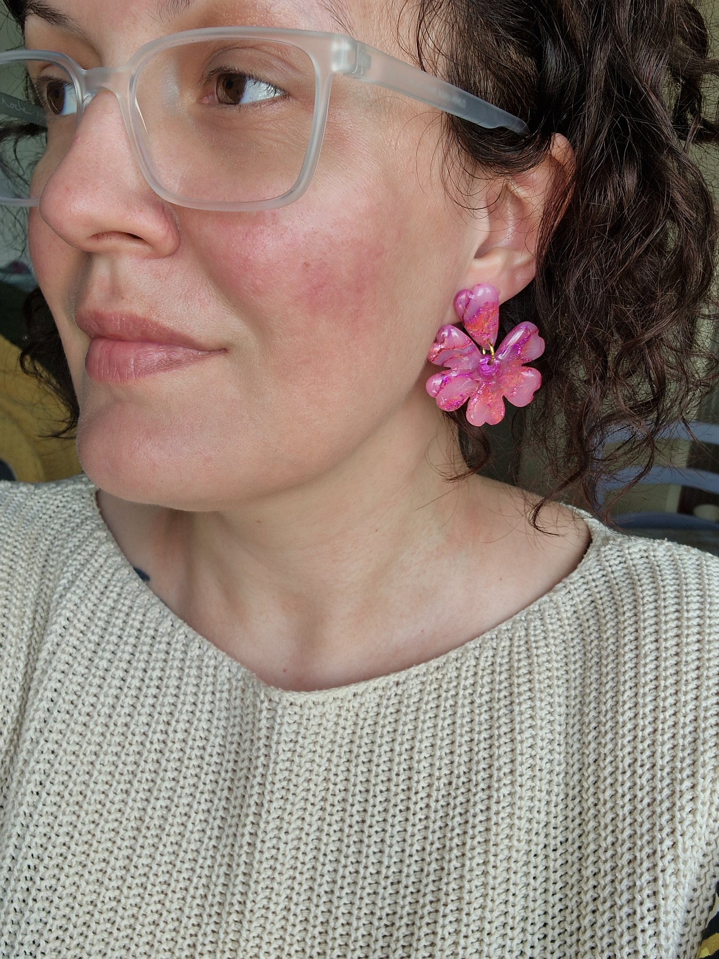 Boucles "Fleurs pétale " marbrées 🩷💜 (réservée à Claire).