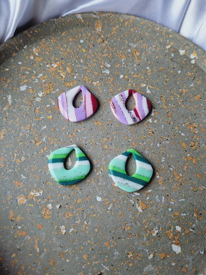 Pampilles rayures rose / vert 🩷💚 (sans créoles) finition brillante.