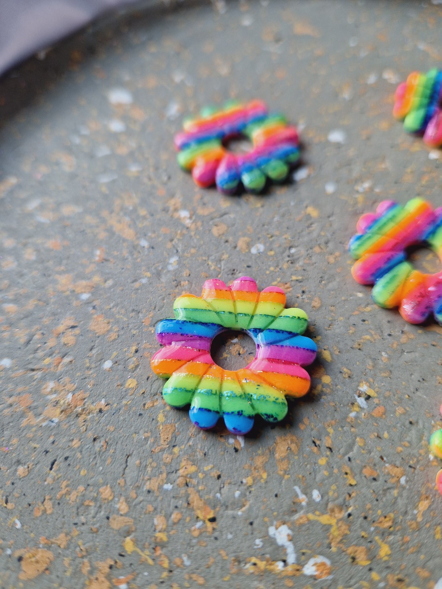 Pampilles Rainbow 🌈 (sans créoles) finition brillante.