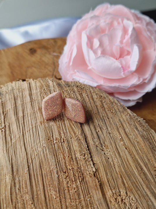 Puces Losanges rose paillété.