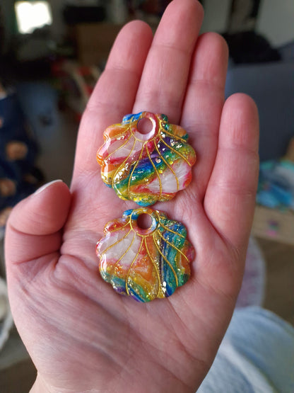 Pampilles pierre d'agate Rainbow 🌈  finition brillante (sans créoles).