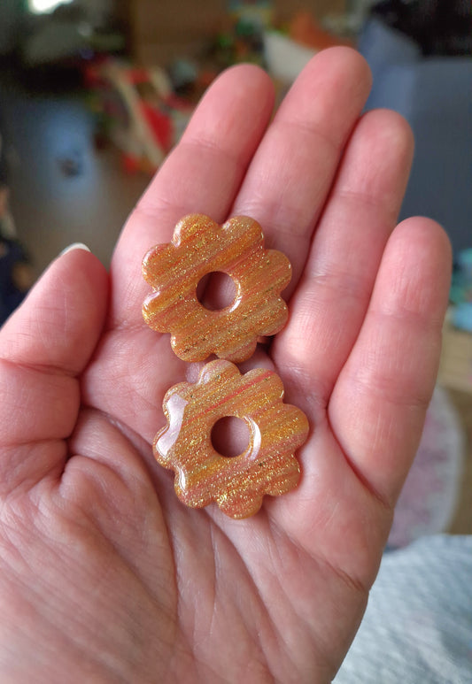 Pampilles "Lali 🧡" 3cm (sans créoles) finition brillante.