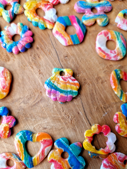 Pampilles pierre d'agate Rainbow 🌈  finition brillante (sans créoles).
