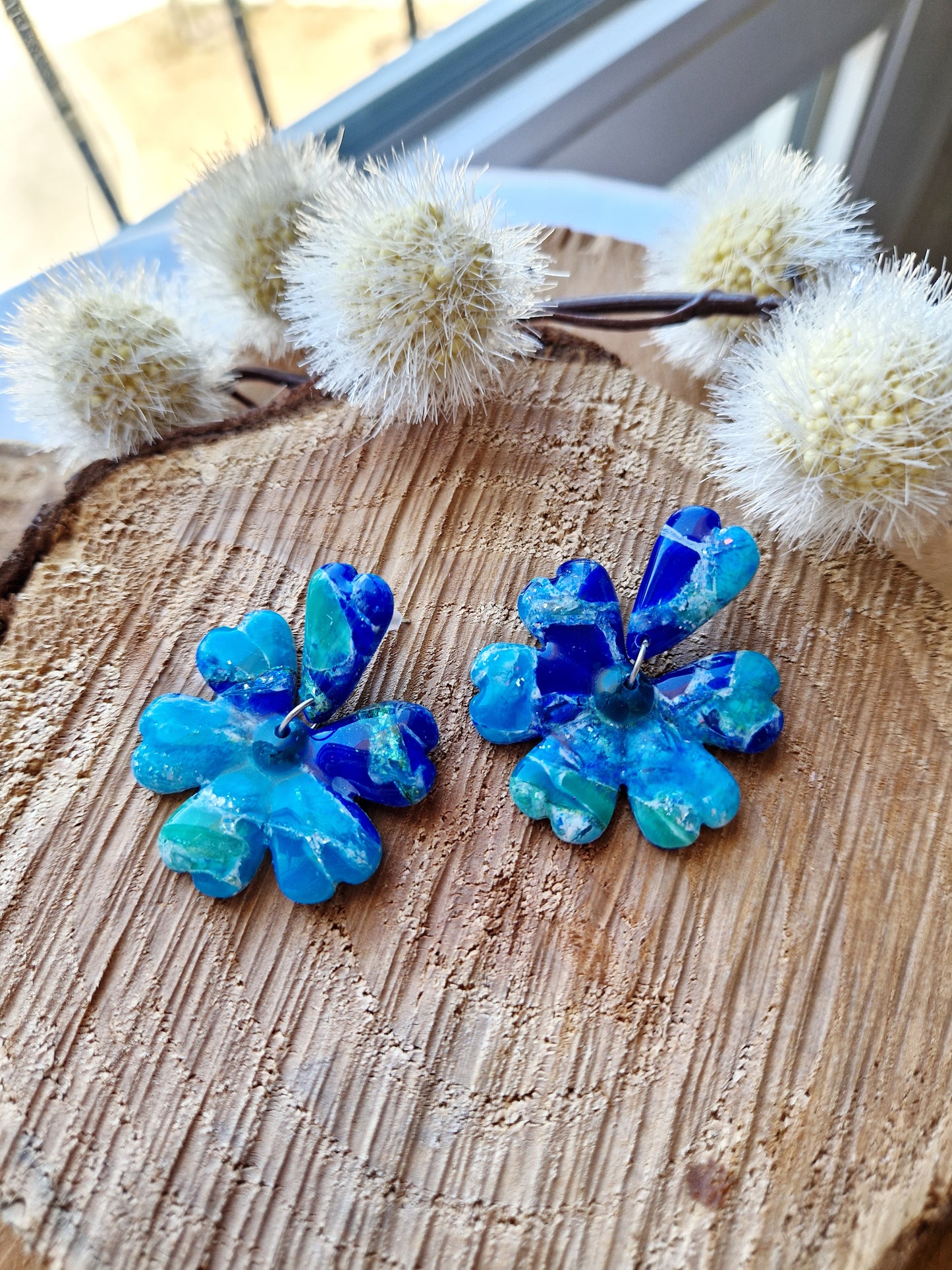 Boucles "Fleurs pétale 🌸" Lagon.