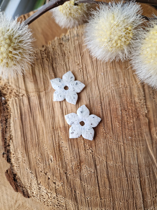 Pampilles "Fleurs de Noël" moyennes (sans créoles) blanc argent 🤍🩶