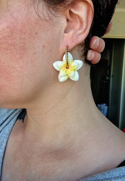 Pampilles "Fleur de Tiaré 🌺" (vendues sans créoles).