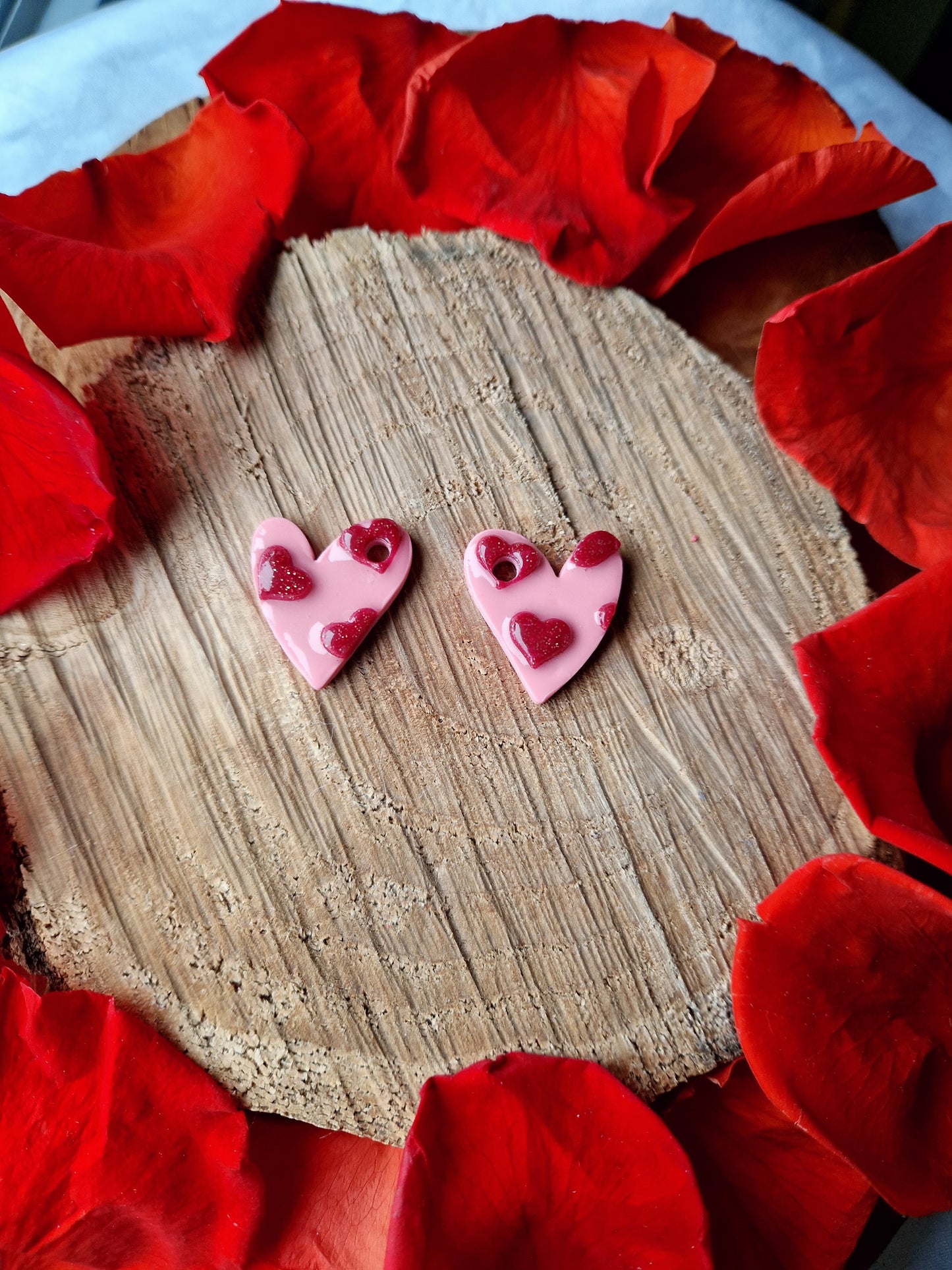 Pampilles Coeurs 🩷❤️🩷 (sans créoles) finition brillante.