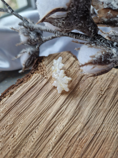 Puces d'oreilles "Flocons❄️" blanc or.