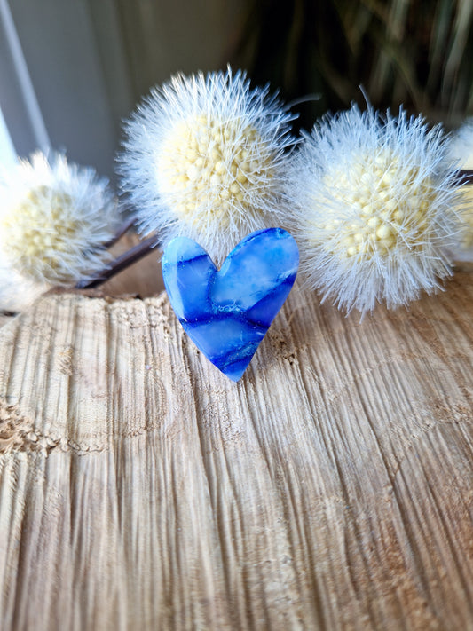 Pin's cœur marbré bleu 💙