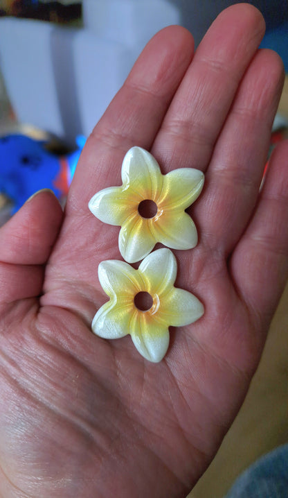 Pampilles "Fleur de Tiaré 🌺" (vendues sans créoles).
