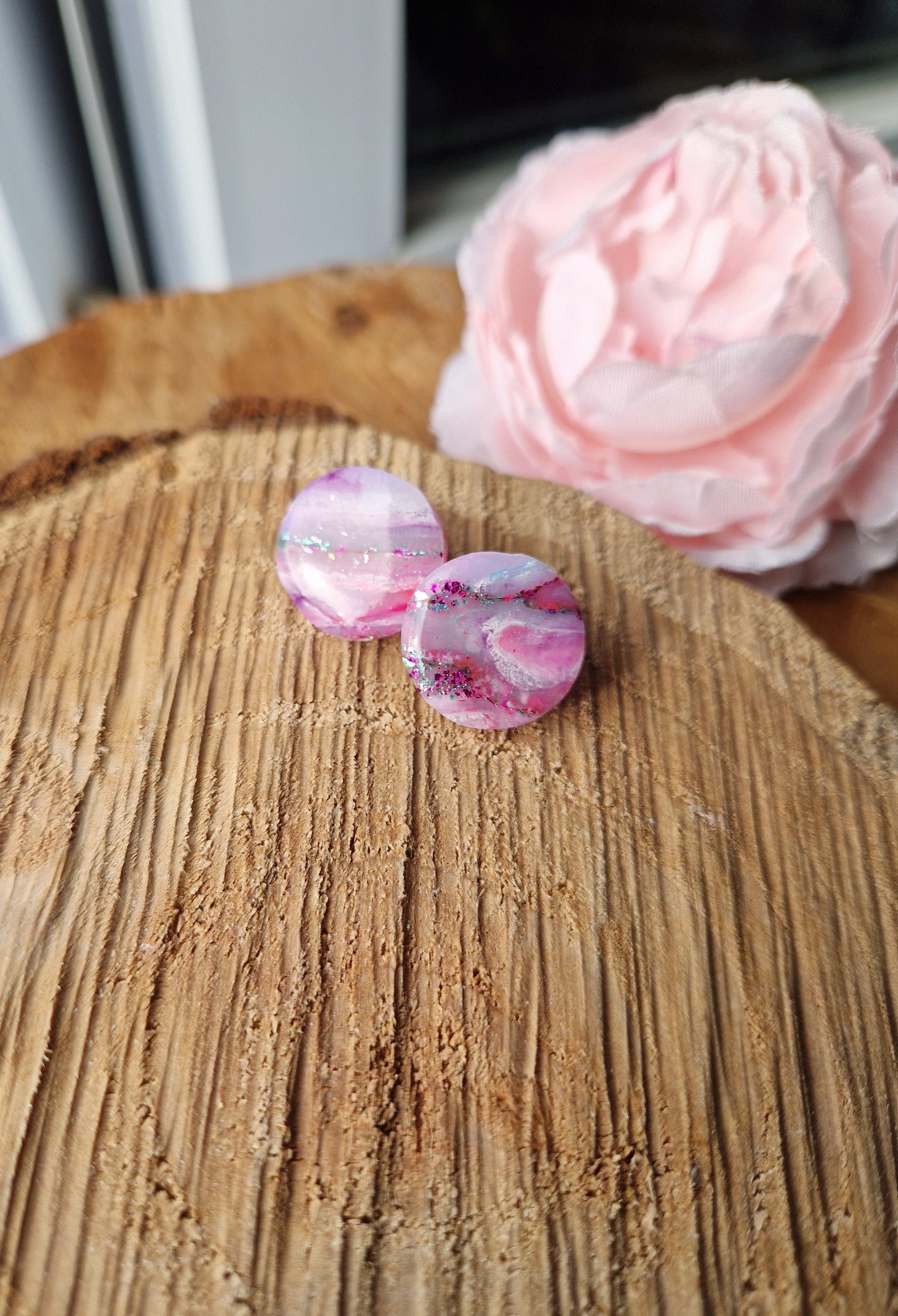 Puces rondes 2 cm.