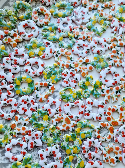 Pampilles imprimé tatoo fruits 🍒🍋🍊 finition brillante (sans créoles)
