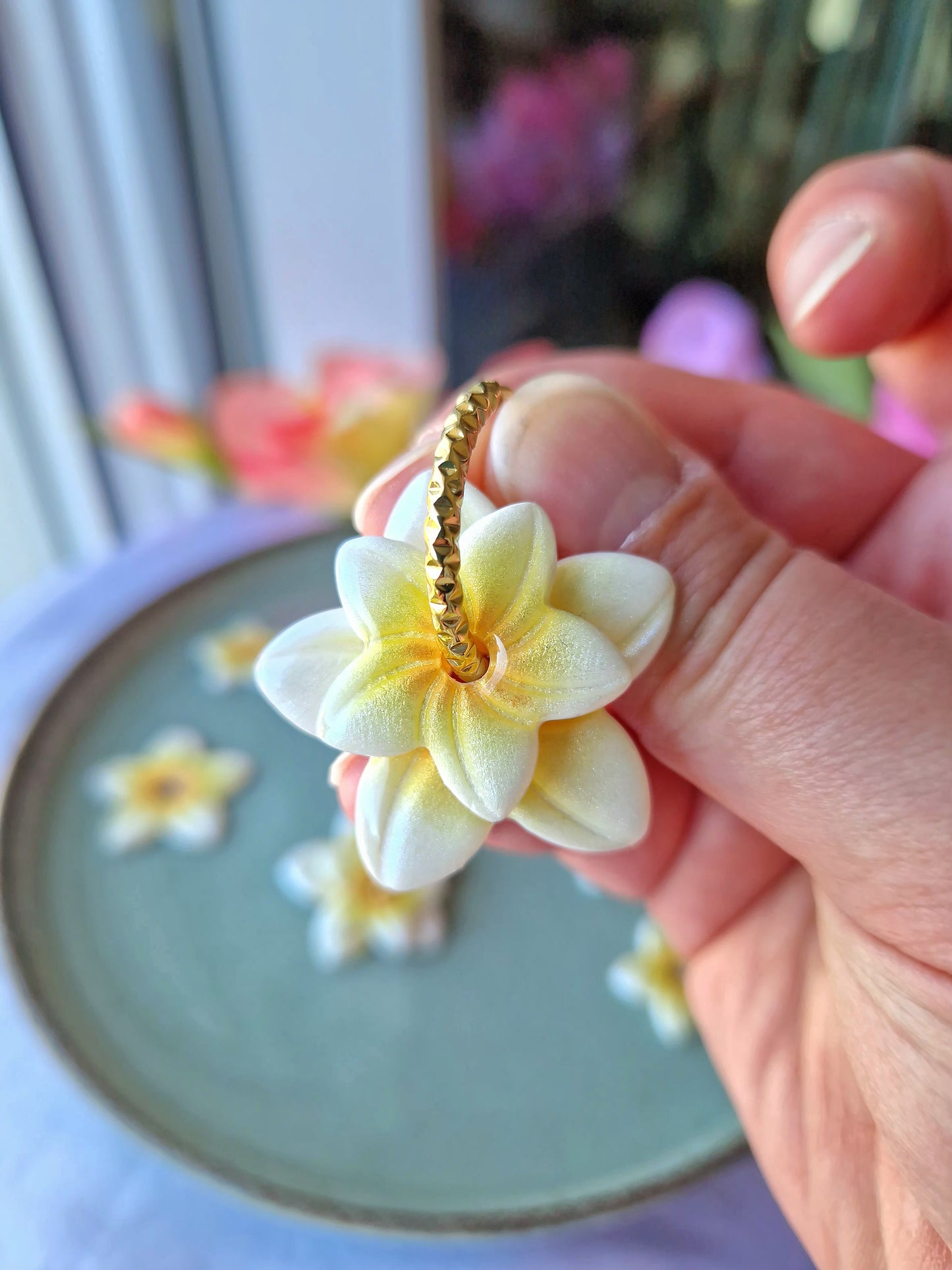 Pampilles "Fleur de Tiaré 🌺" (vendues sans créoles).