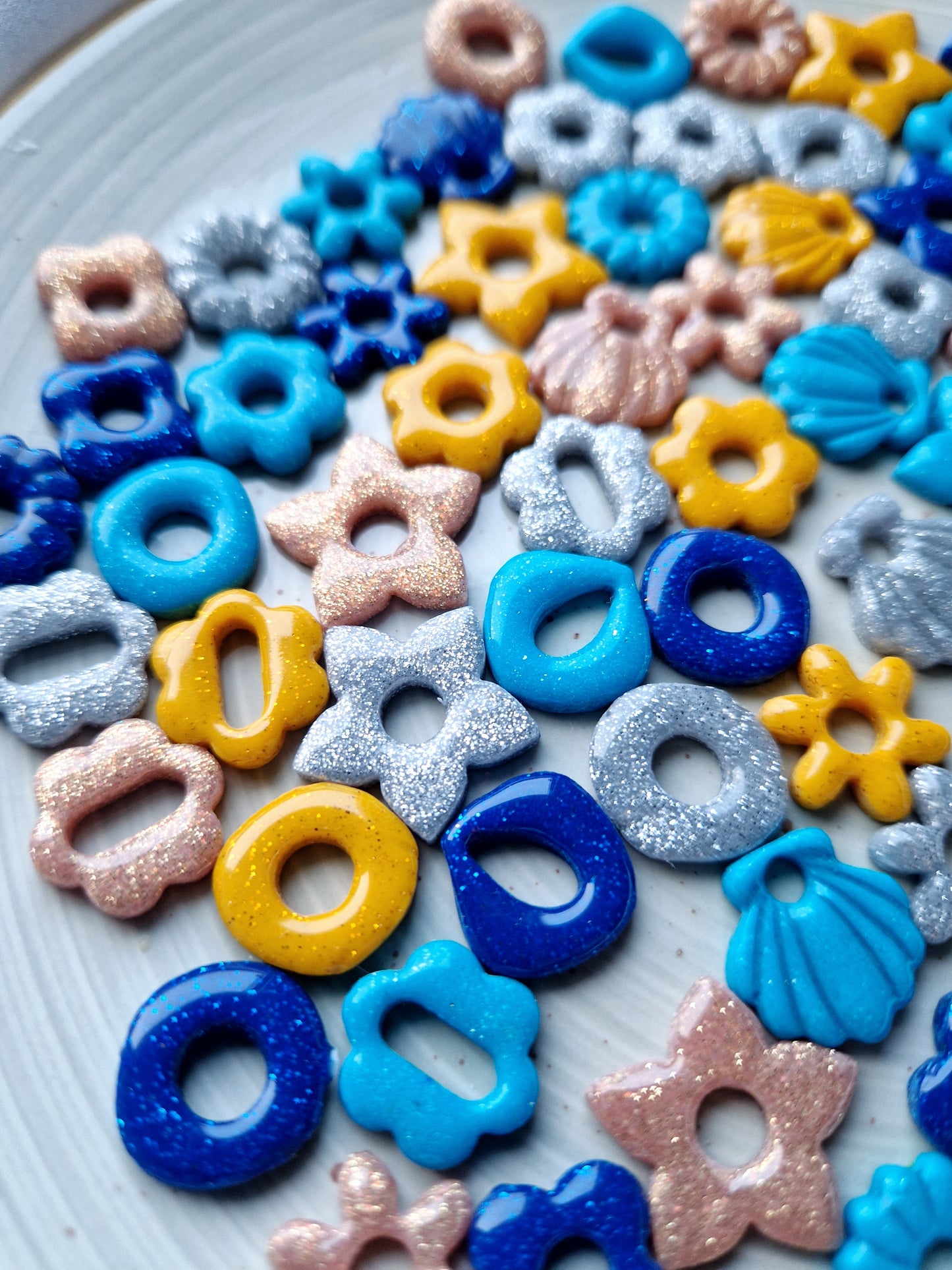 Minies pampilles "Glitter ✨️" (sans créoles) brillantes.