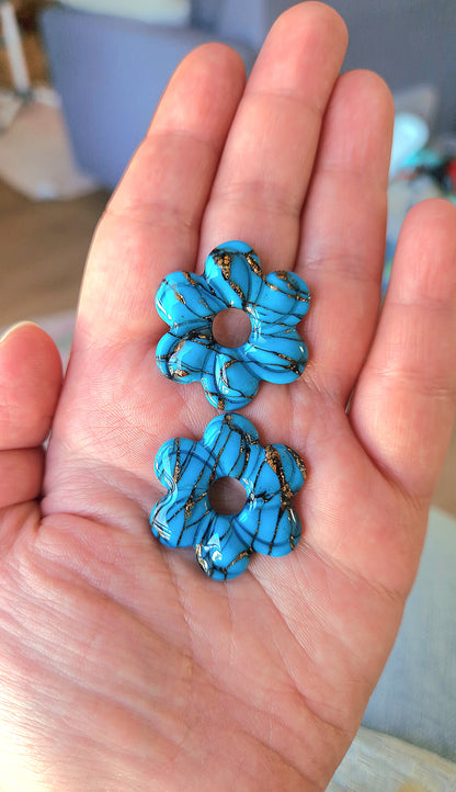 Pampilles effet "Pierre Turquoise 🩵" (sans créoles) finition brillante.