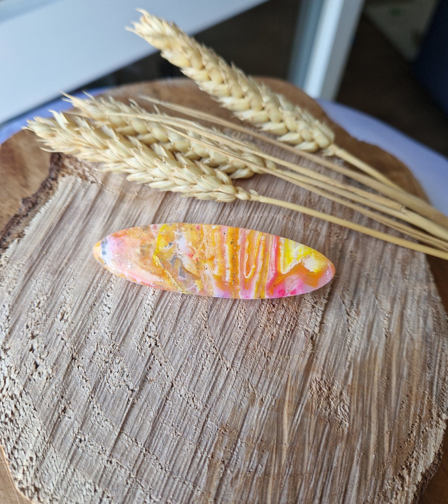 Barrette.