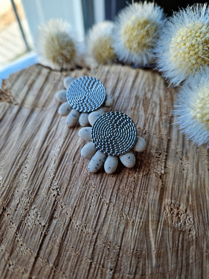 Boucles "Fanny" granit beige argent.