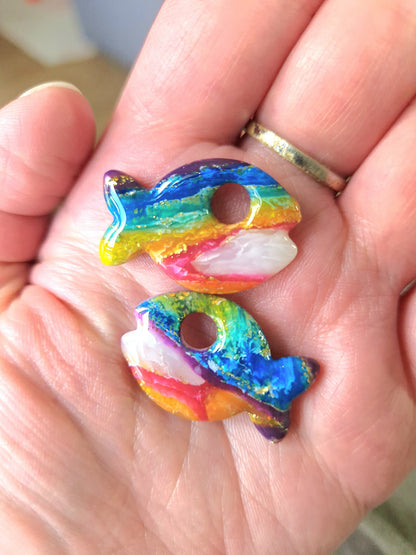 Pampilles pierre d'agate Rainbow 🌈  finition brillante (sans créoles).