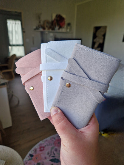 Pochettes à bijoux.