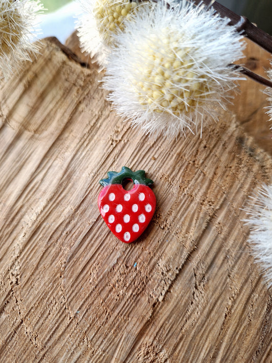 Pampilles "Fraises 🍓" finition brillante (Sans créoles).