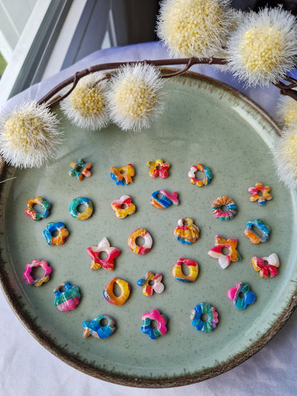 Minies pampilles effet pierre d'agate Rainbow 🌈 finition brillantes (sans créoles)