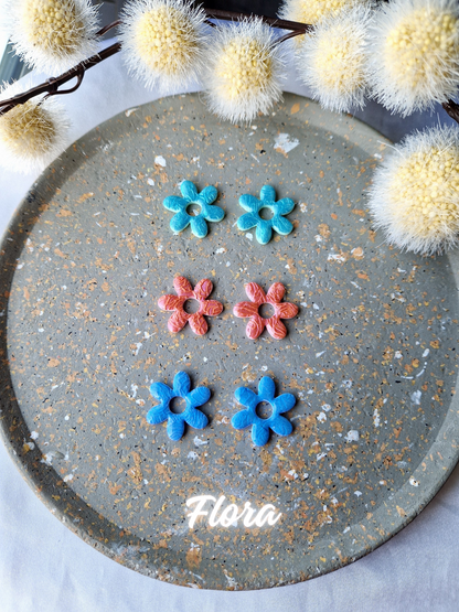 Pampilles relief roses 🌹finition brillante (sans créoles).